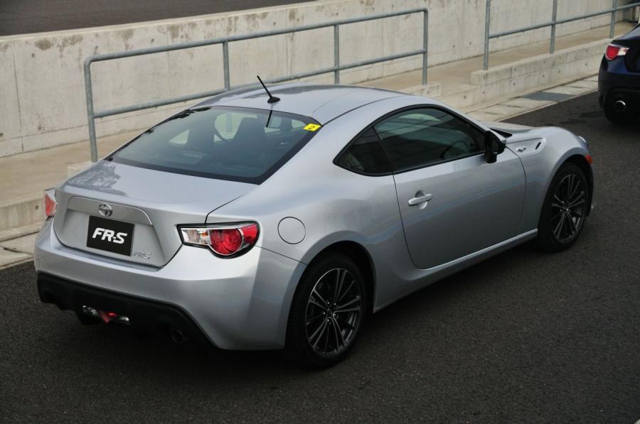  Scion FR-S 2013 года  (фото 40 из 192)